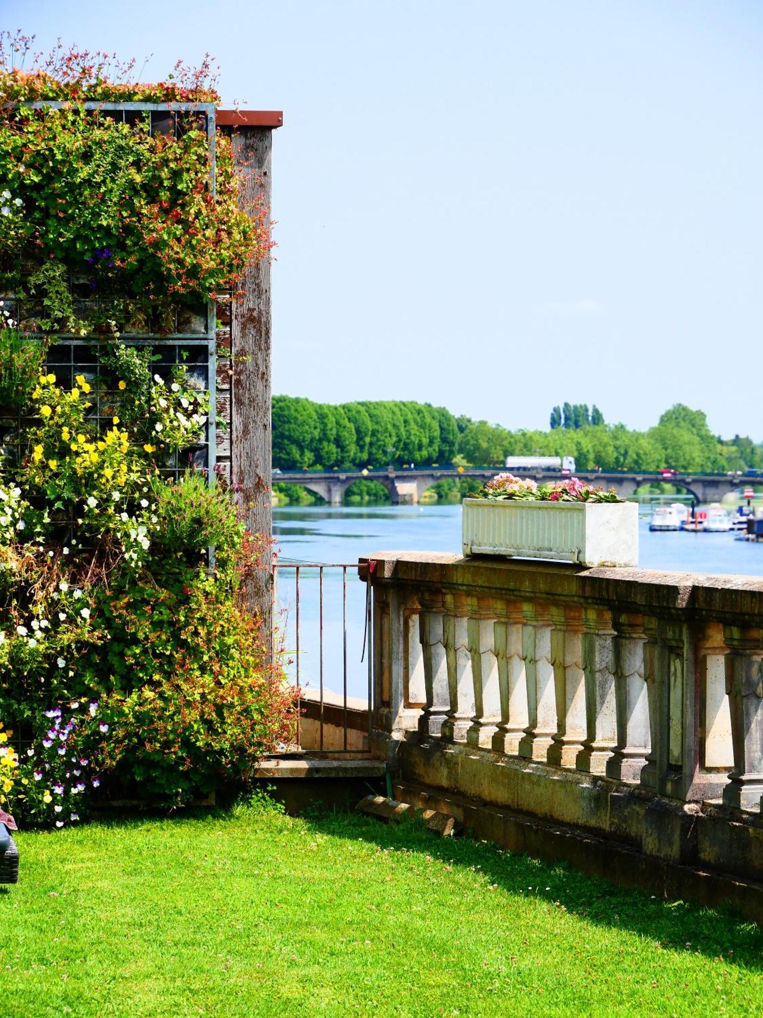 La Cote Saint Jacques Hotel Joigny Kültér fotó